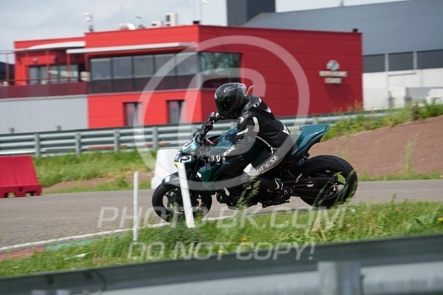 2024_05_14_PBK_23451 | Sportfotografie; SlowMotion; Video; Rennstrecke; Hafeneger; Speer; Racing; RSE; BMW; CBO; Trackday; Motorsportarena; Hockenheimring; Brno; Most; Barcelona; Valencia