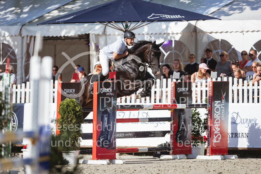 240711_BHO_M1-Spr-1-658 | Deine schönsten Turniermomente als professionelle Fotos! Entdecke hochwertige Pferdesport-Fotografie im Online-Shop. Jetzt Fotos finden & bestellen!