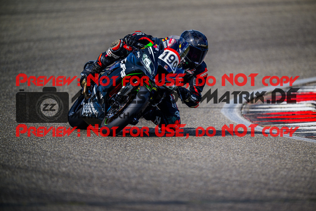 MaZZes_FotoMatrix_240911_6007705_5991 | WEISS