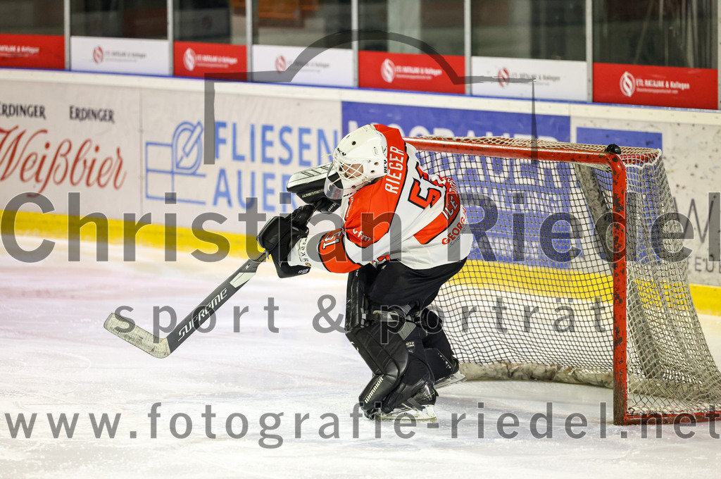 2022-12-02_002_TSV_Erding_gegen_EV_Pegnitz | Erding, Deutschland, 02.12.2022:
Eishockey, Bayernliga 2022 / 2023, 17. Spieltag, TSV Erding gegen EV Pegnitz, Endergebnis: 9:3

Torwart Filip Rieger (EV Pegnitz, #51)

Foto: Christian Riedel / fotografie-riedel.net