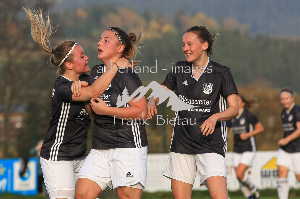 993T7116 | mitte, Andrea Kurz, nach dem 1:0