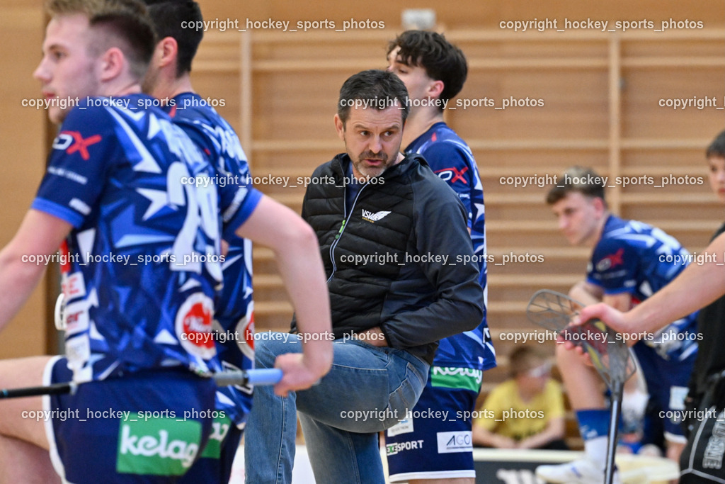 VSV Unihockey vs. KAC Floorball | Headcoach VSV Unihockey Harald Felsberger VSV Unihockey vs. KAC Floorball, VSV Unihockey vs. KAC Floorball am 12.04.2025 in Villach (Ballspielhalle St. Martin), Austria, (Photo by Bernd Stefan)