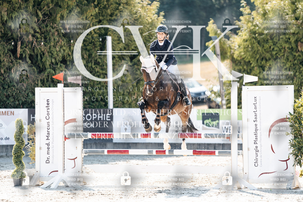 CK908138 | Turnierfotografie Pferdefotografie Trier Rheinland-Pfalz Pferdesport Reitsport Tierfotografie Sportfotografie Pferdevideo Pferdevideografie Equestrianvideography equestrianphotography  - Realisiert mit Pictrs.com