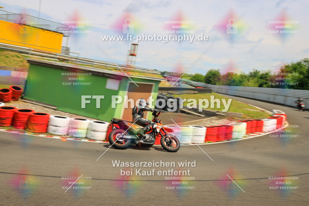 _DSK2733 | Hier findet Ihr Bilder von Touristenfahrten auf der Nürburgring Nordschleife oder von anderen Veranstaltungen die ich besucht habe. Viel Spass beim Durch Schauen 