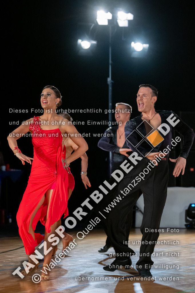 20250504-11001 | Hier finden Sie Tanz Bilder vom Latein und Standard Formationen tanzen. Sportbilder vom Tanzsport. Schöne Fotos und von Weltmeisterschaft, Europameisterschaft, Bundesliga, Regionalliga, Oberliga und Landesliga sowie von GOC Stuttgart, DanceComp, WM Bremen