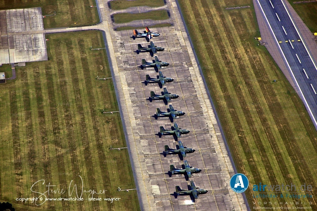 fliegerhorst-hohn-airwatch-wagner_MG_0940 | Entdecken Sie atemberaubende Luftbilder und Fotografien auf airwatch.de - Tauchen Sie ein in eine Welt voller faszinierender Aufnahmen aus der Vogelperspektive.