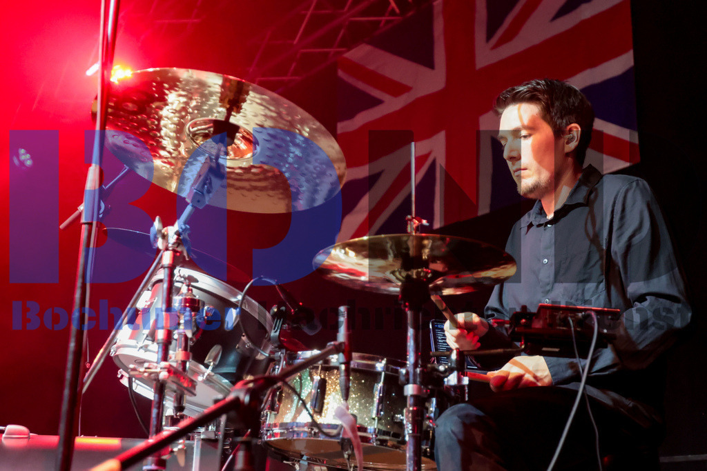 Zeltfestival Ruhr 2024 - Get Back / Beatles Tribute  {date} -  | {headline}(Foto: Sebastian Sendlak / BOND) - Realisiert mit Pictrs.com