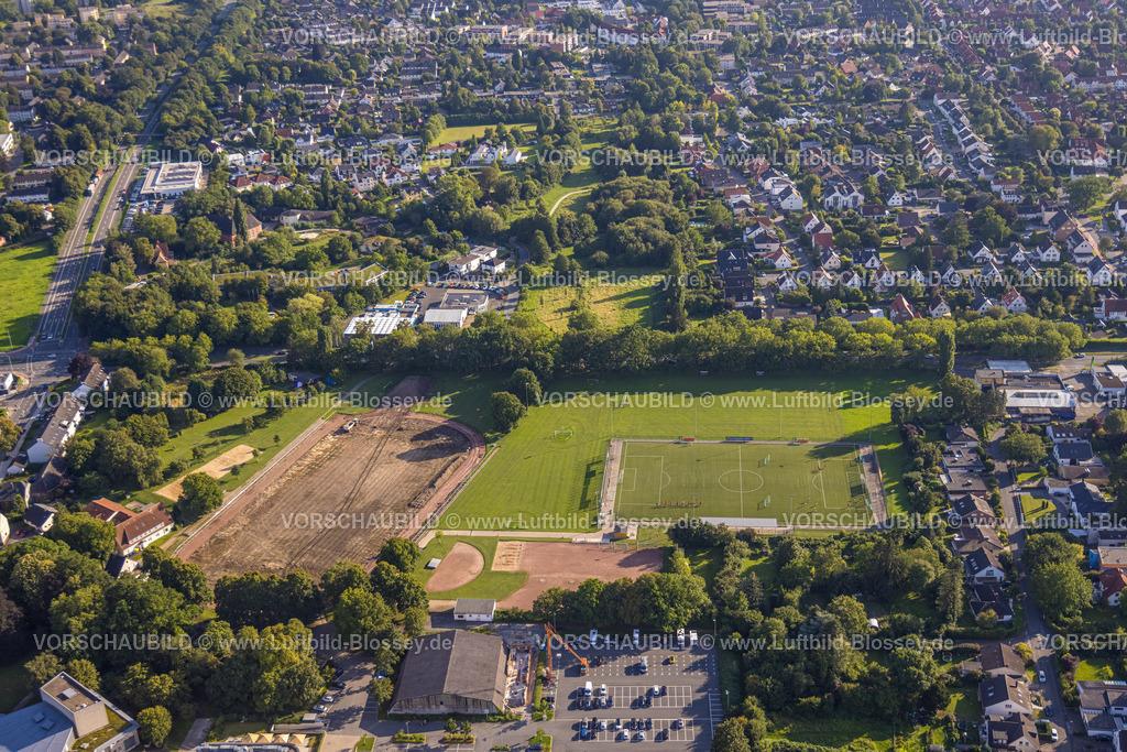 Soest230806377 | Luftbild, Jahn-Stadion Baustelle und Sanierung, Soest, Soester Börde, Nordrhein-Westfalen, Deutschland