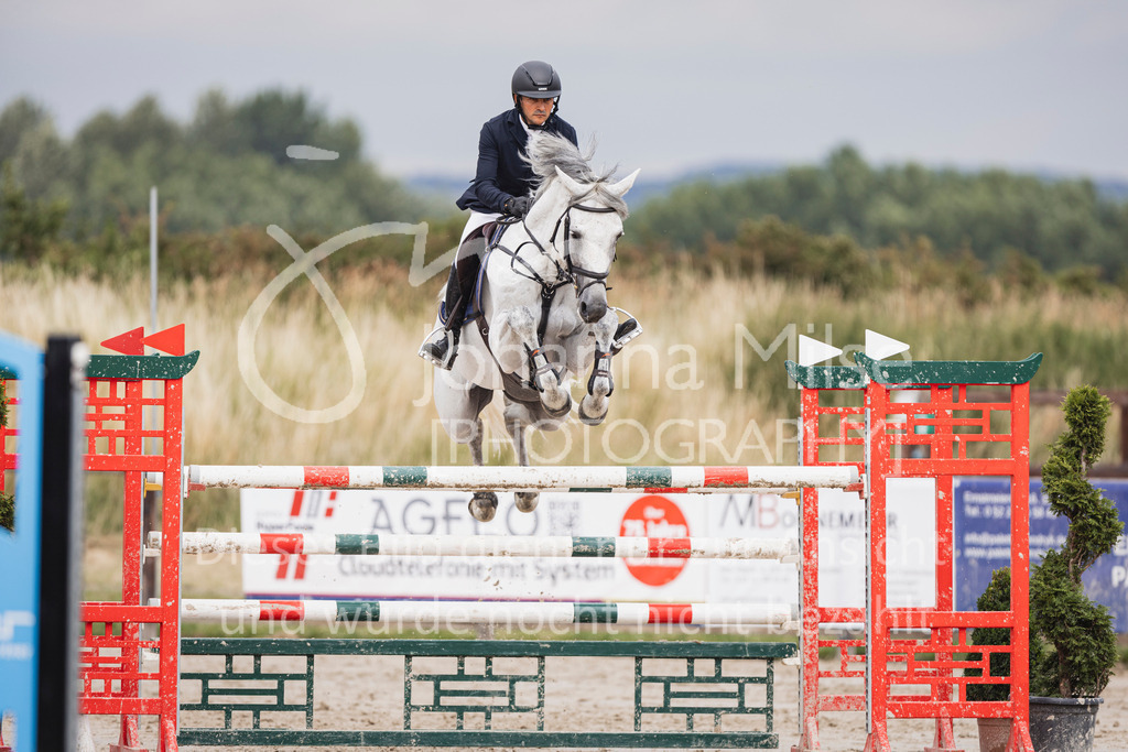 250627_PfSpTa_S1-Spr-510 | Deine schönsten Turniermomente als professionelle Fotos! Entdecke hochwertige Pferdesport-Fotografie im Online-Shop. Jetzt Fotos finden & bestellen!