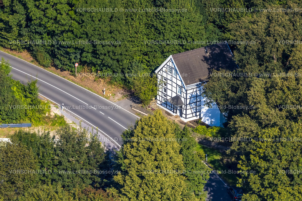 Hattingen240810685 | Luftbild, Fachwerkhaus an der Elfringhauser Straße, Niederstüter, Hattingen, Ruhrgebiet, Nordrhein-Westfalen, Deutschland