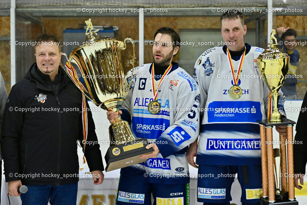 ESC Sparkasse Steindorf Meister 2025/26 | #18 Pewal Martin ESC Steindorf, #57 Wilfan Franz ESC Steindorf, KEHV, Kärntner Eishockeyverband Präsident Michael Herzog Löschnig, ESC Sparkasse Steindorf Meister 2025/26, ESC Sparkasse Steindorf Meister 2025/26 am 08.03.2026 in Althofen (Stadthalle Althofen), Austria, (Photo by Bernd Stefan)