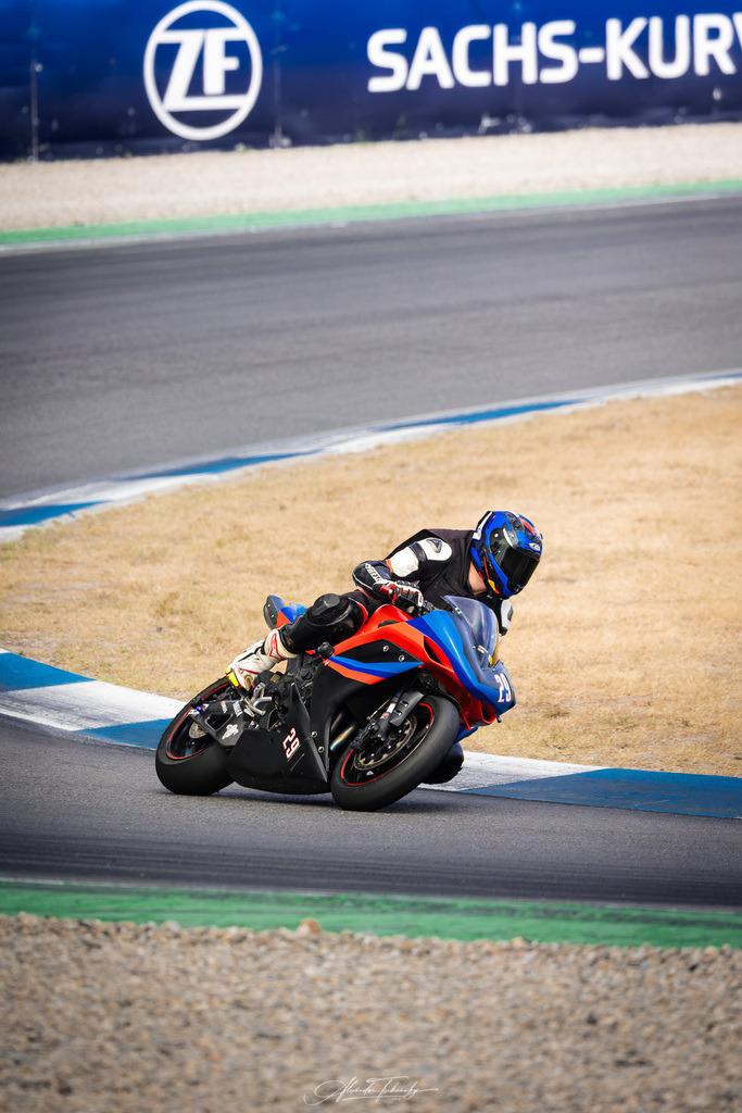 Ducati Trackday Hockenheimring 2026 | Entdecken Sie die faszinierende Welt von Alexander Tschuncky Arts: Kreative Fotografie, atemberaubende Automobilkunst und hochwertiger Bilderdruck. Lassen Sie sich inspirieren! - Realisiert mit Pictrs.com