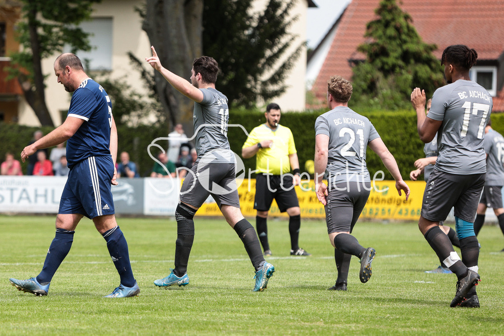 BC Aichach II - TSV 1946 Waidhofen | Jubel nach 1-0 durch BCA #10