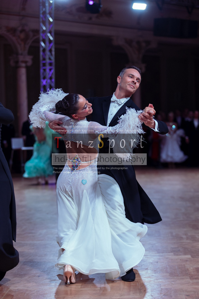 20250705_WDSF_Open_SenII_Std-dC25-2197 | Tanzsportbilder, Standardtanz, Lateintanz, WDSF, DTV, LTVB, dancecomp, goc, hessen tanzt, blaues band der spree, walzer, tango, wiener walzer, slowfox, quickstepp, samba, rumba, cha-cha-cha, paso doble. jive, hd-kroft photography, turniertanzsport