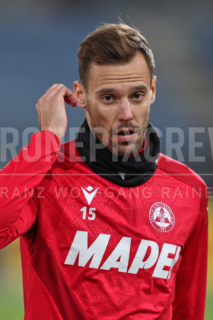 Austrian Bundesliga: Grazer AK 1902 vs LASK | GRAZ, AUSTRIA, 13.DEC.25 - SOCCER - ADMIRAL Bundesliga, Grazer AK 1902 vs LASK. The image shows Lukas Graf (GAK).