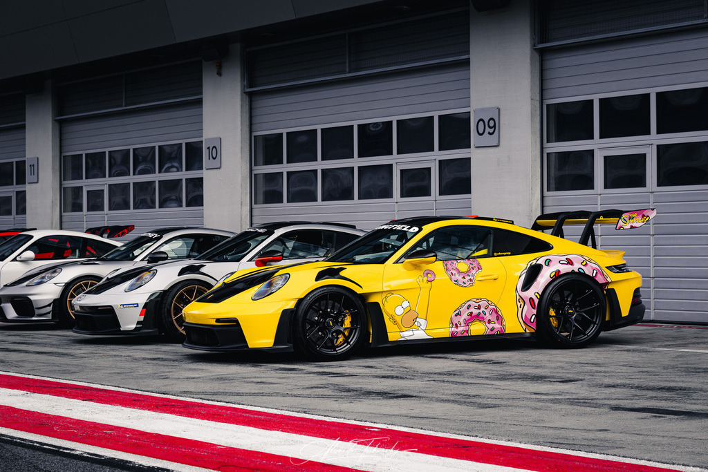 Red Bull Ring 2025 | Entdecken Sie die faszinierende Welt von Alexander Tschuncky Arts: Kreative Fotografie, atemberaubende Automobilkunst und hochwertiger Bilderdruck. Lassen Sie sich inspirieren! - Realisiert mit Pictrs.com
