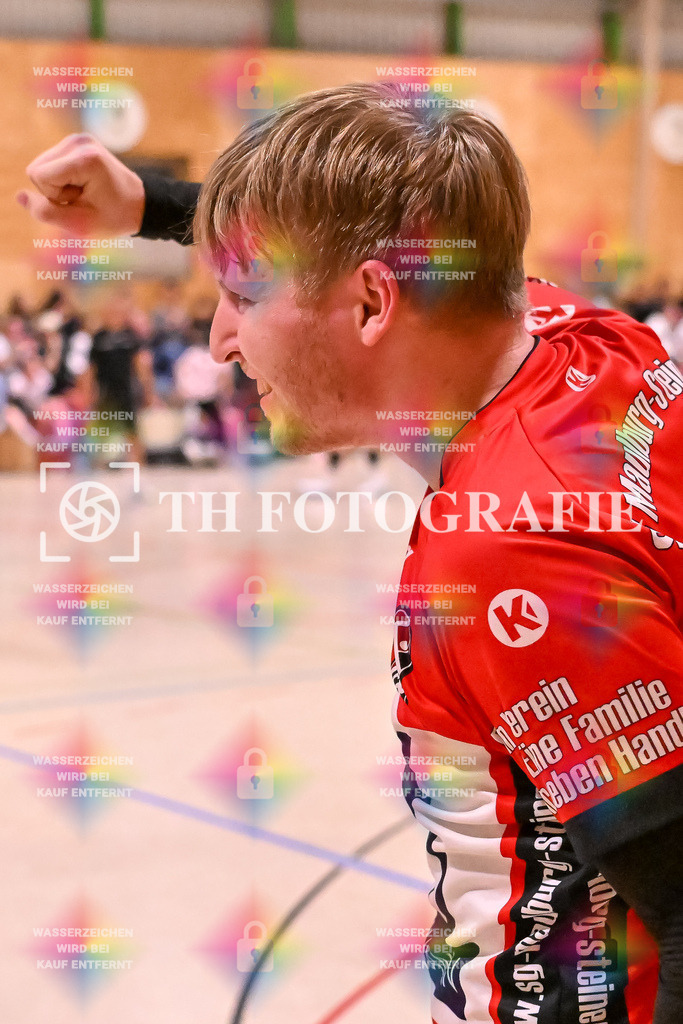 GER, SG Maulburg/Steinen - SG Walkirch/Denzlingen, Handball, Landesliga, 25. Spieltag, Saison 2023/2024, 27.04.2024 | Jonas Wandele (SG Maulburg/Steinen, #07)

GER, SG Maulburg/Steinen - SG Walkirch/Denzlingen, Handball, Landesliga, 25. Spieltag, Saison 2023/2024, 27.04.2024

Foto: TH Fotografie/Thomas Hess