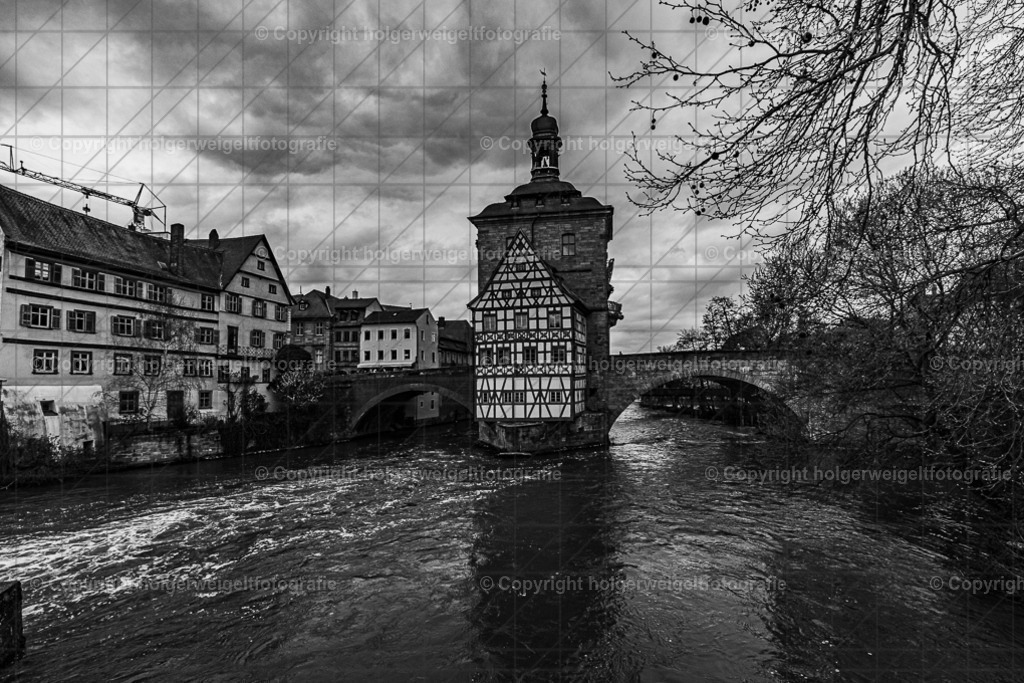 Alte Rathaus | Kaufen sie online außergewöhnliche Fotografien auf Leinwand Acrylglas Fotoprint Aludibond von holgerweigeltfotografie - Realisiert mit Pictrs.com