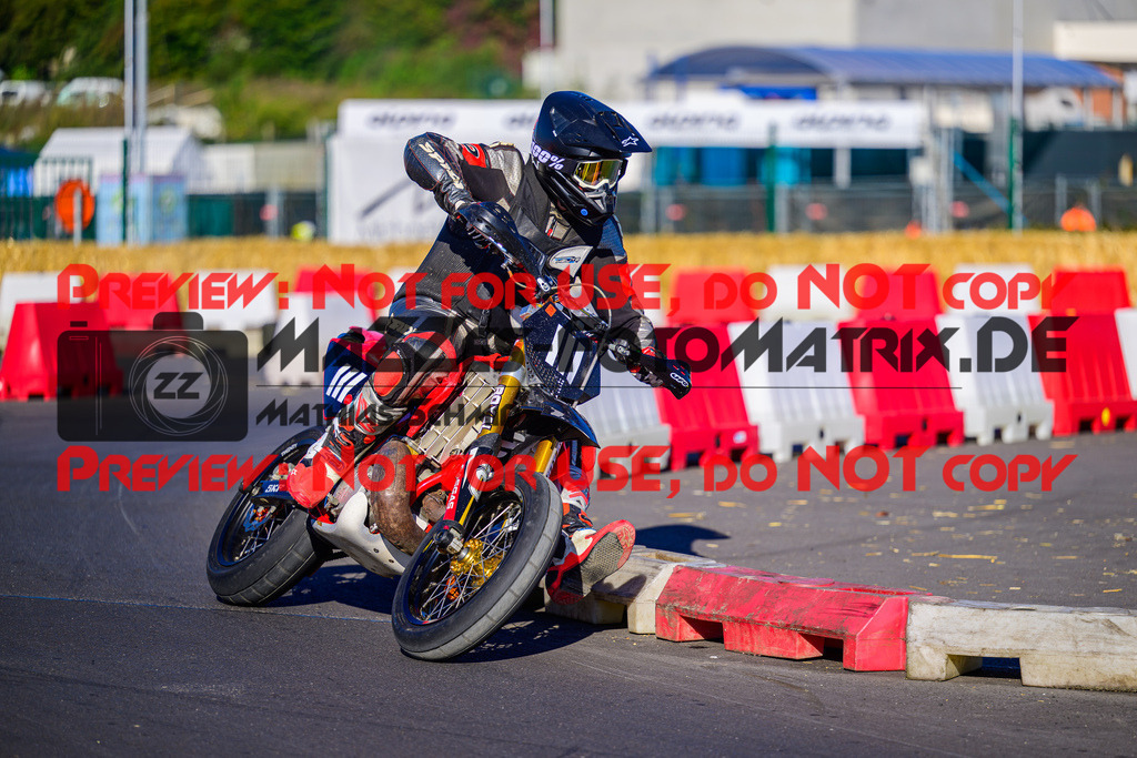 MaZZes_Fotomatrix_20241005_6021986_1579 | SENIOR