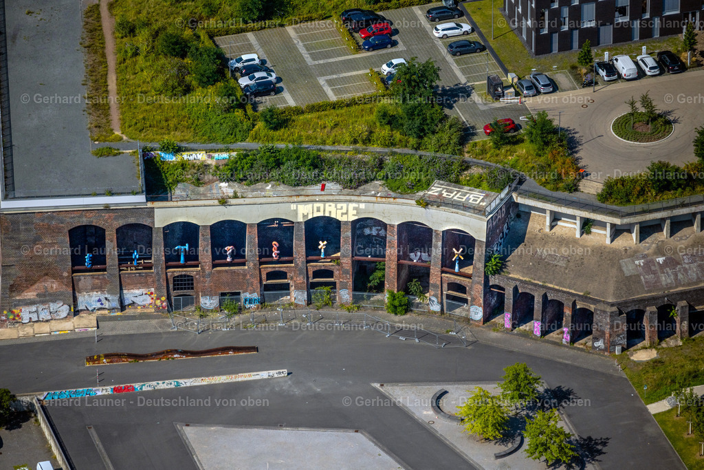 4050480 | Kunstobjekte im Colloseum an der Jahrhunderthalle, Bochum
