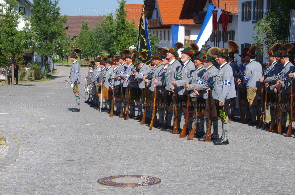 IMGP5444 | fotografiert von Axel PollmannLeonhardi Wallfahrt Benediktbeuern und Murnau, Fronleichnam, Fasching, Landschaft im Loisachtal und Benediktbeuern  - Realisiert mit Pictrs.com