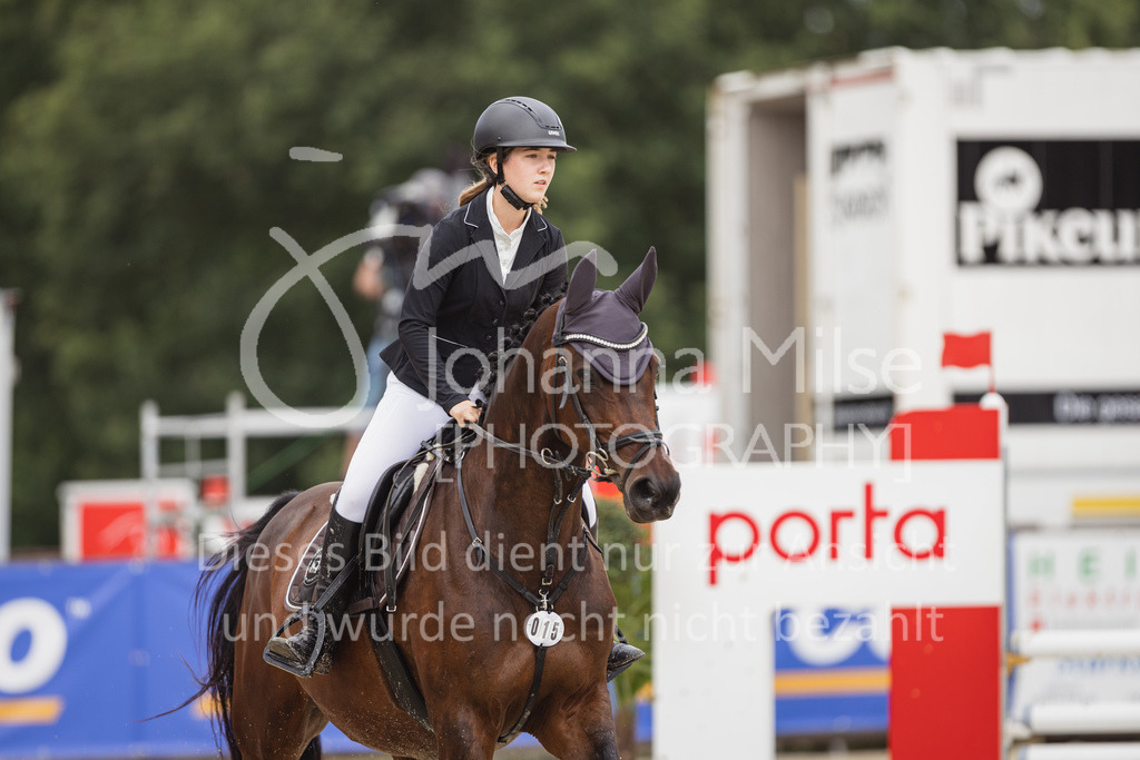 230728_BHO_A1-Stil-1-201 | Deine schönsten Turniermomente als professionelle Fotos! Entdecke hochwertige Pferdesport-Fotografie im Online-Shop. Jetzt Fotos finden & bestellen!