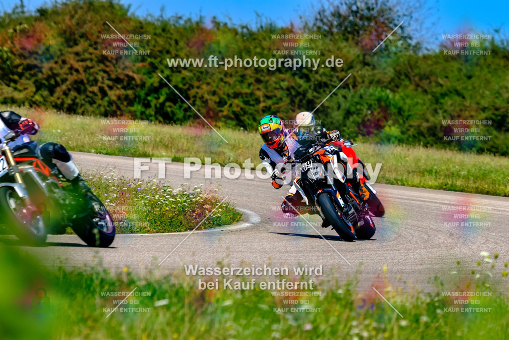 089-3123 | Hier findet Ihr Bilder von Touristenfahrten auf der Nürburgring Nordschleife oder von anderen Veranstaltungen die ich besucht habe. Viel Spass beim Durch Schauen 