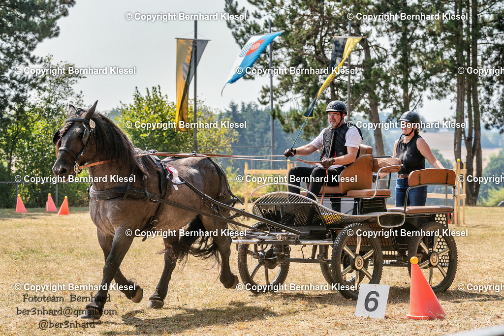 2A902947 | foto-team-bernhard - Realisiert mit Pictrs.com