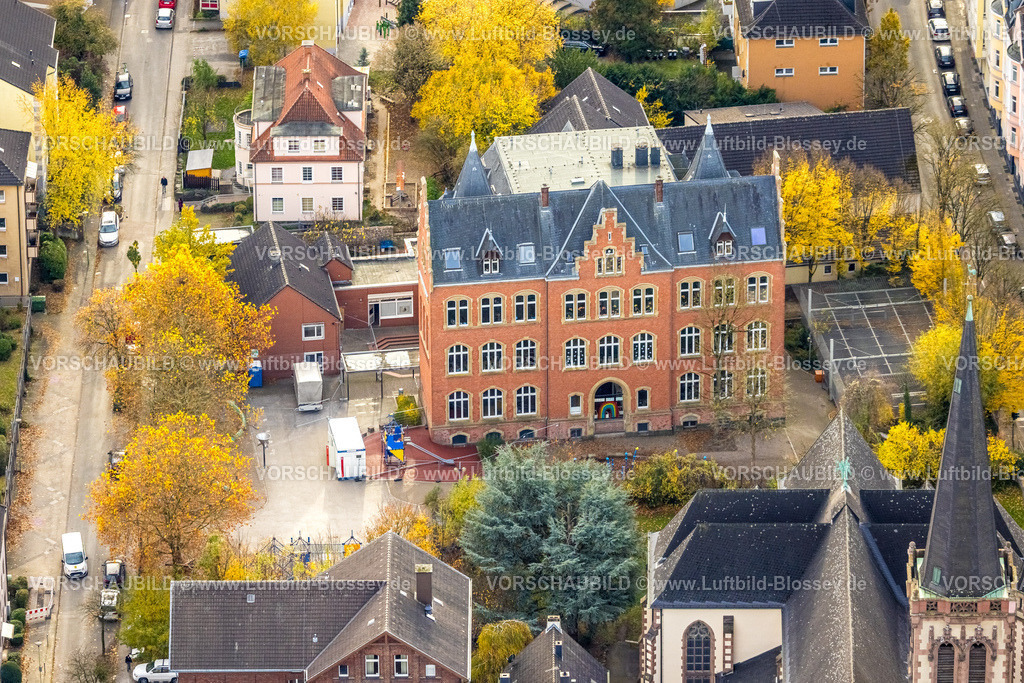 Hagen251102537 | Luftbild, Emil-Schumacher-Schule, herbstliche Bäume, Wehringhausen, Hagen, Ruhrgebiet, Nordrhein-Westfalen, Deutschland