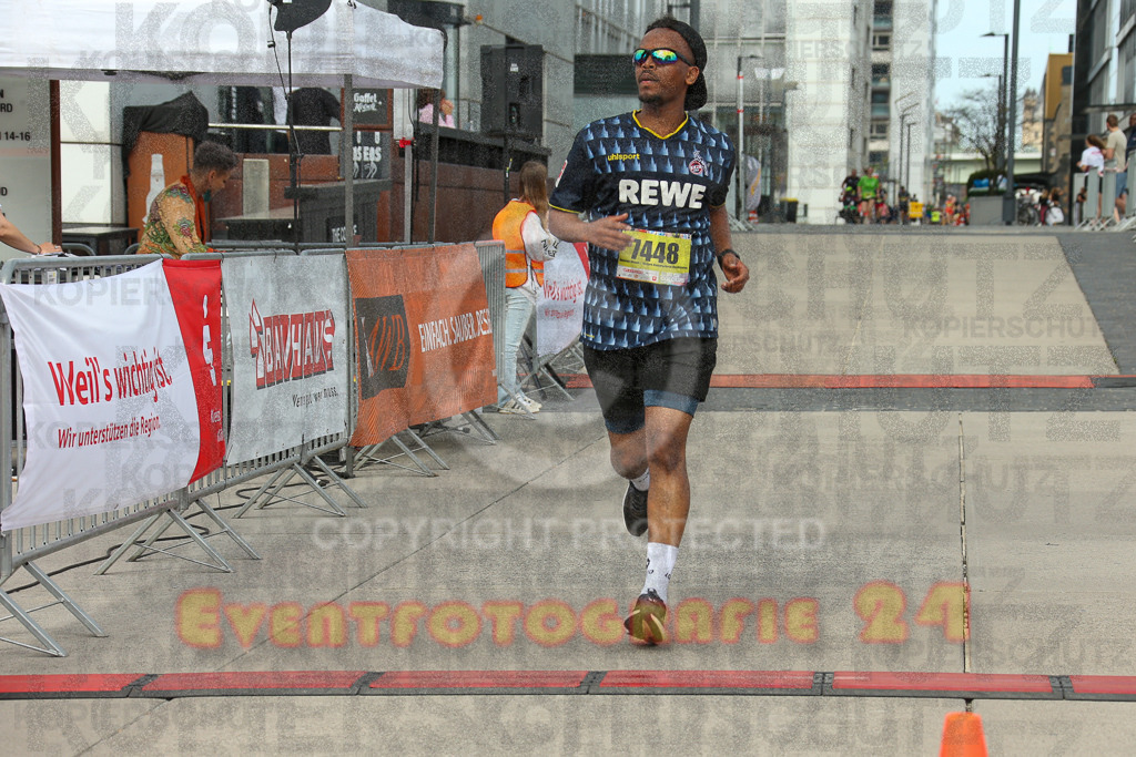 250920_1322_EX1_4226 | Sportfotografie im Rhein-Sieg Kreis, Köln, Bonn, NRW, Rheinland Pfalz, Hessen, etc. Unser Tätigkeitsfeld umfasst den Laufsport vom Volkslauf über den Marathon, Duathlon, Triathon bis zum Ultralauf wie Kölnpfad Ultra oder Schindertrail.