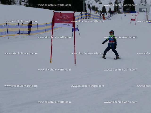 Evelyn (1) | Photos von der Skischule Warth - Realisiert mit Pictrs.com