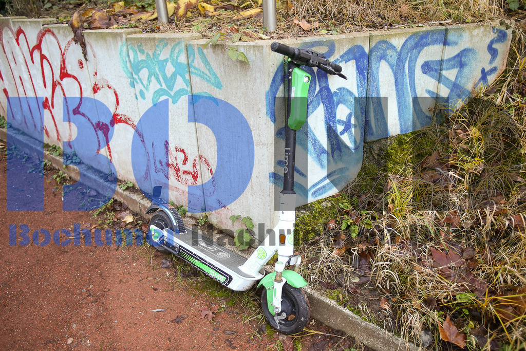  10.12.2020 - 
 | Sebastian Sendlak / Bochumer Nachrichtendienst (BOND) - Bochum Allgemein - E-Scooter - Realisiert mit Pictrs.com