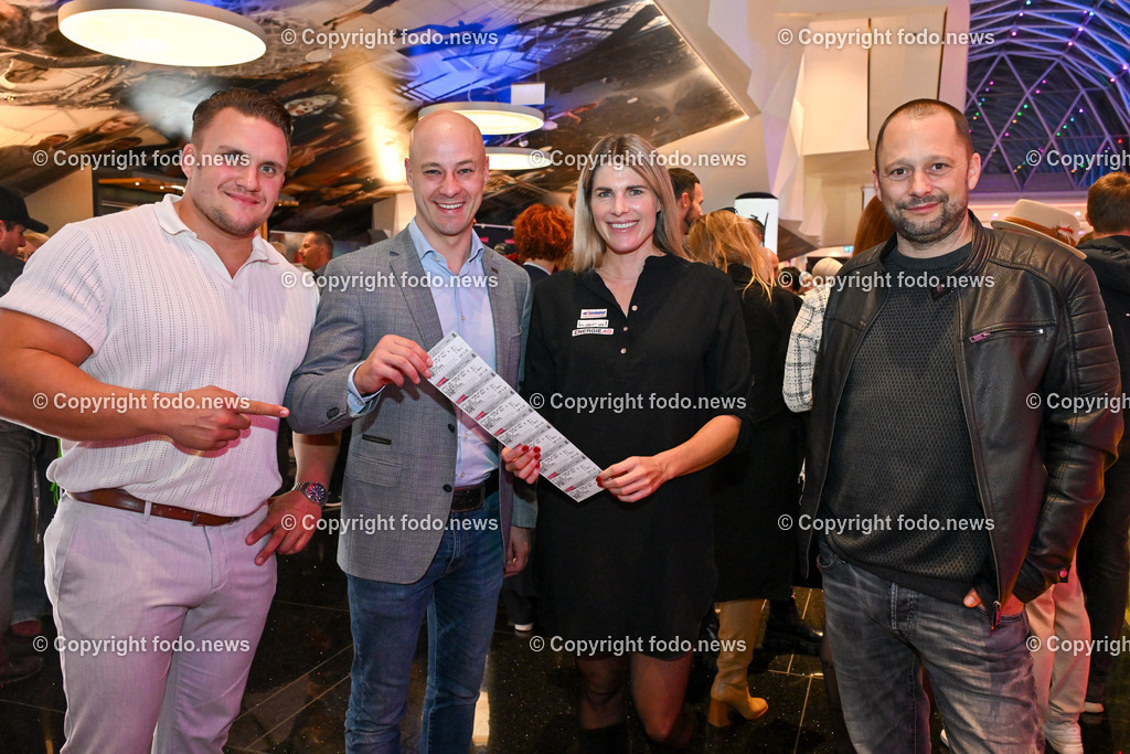 Lassts mas sche griassn_ 2 Tagesbart_ 31.10.2024-56 | bilder, linz, oberösterreich, österreich, europa, photo, foto, tiere, hunde, landwirtschaft, landschaft, politik, wirtschaft, wissenschaft, industrie, verkehr, medizin, society, fodo.news