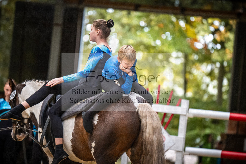 DOS_0239 | Entdecke hochwertige Reitturnierfotos von Foto Oger. Professionell, emotional und authentisch – jetzt Lieblingsmomente im Shop bestellen.Deutschlandweite Turnierfotografie. - Realisiert mit Pictrs.com