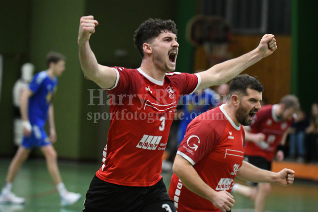 SSG Metten : TV Eggenfelden | Eggenfelden jubelt über den Derbysieg Andreas Frank (#3) - Realisiert mit Pictrs.com