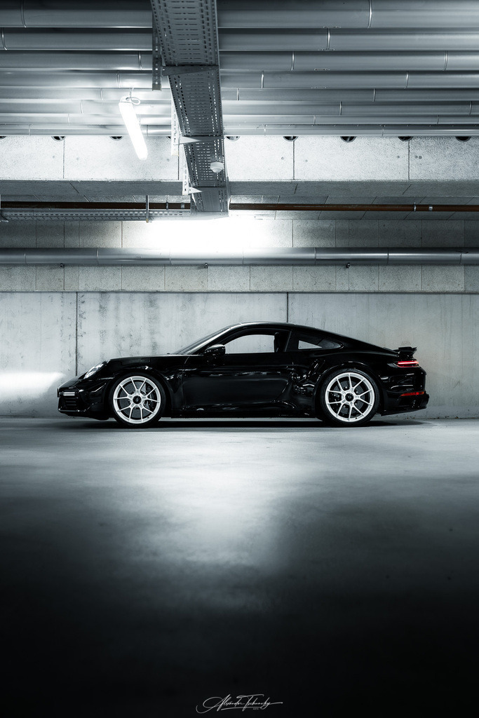 911 Turbo 992 | Entdecken Sie die faszinierende Welt von Alexander Tschuncky Arts: Kreative Fotografie, atemberaubende Automobilkunst und hochwertiger Bilderdruck. Lassen Sie sich inspirieren! - Realisiert mit Pictrs.com