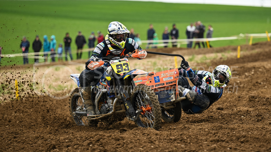 Motocross Schlatt bei Winterthur - 30. April 2023 | #93 Heinzer Marco / Betschart Ruedi aus Illgau (CH) in der Kategorie Seitenwagen am Motocross Schlatt bei Winterthur, 30. April 2023. 
Instagram: @mx_schlatt | @mc_wila | @sam_schweiz
Bild: Sportfotografie Markus Aeschimann | www.markus-aeschimann.ch - Realisiert mit Pictrs.com