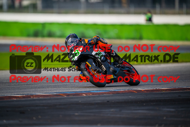 MaZZes_FotoMatrix_220924_3893 | IDM300