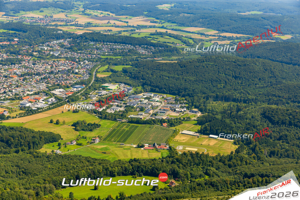 Klassische Luftaufnahme ohne Drohne zeigt:Aschenhütte bei Bad Driburg - Die Luftbildaufnahme wurde 2025 vom UL-Flugzeug heraus erstellt ( keine Drohnenaufnahme ) - Hochauflösende Luftaufnahme -Nicht vergleichbar mit Google Maps oder Satelittenbilder- Die Geschenkidee !Mit Lizenz und Bildrechte bestellbar