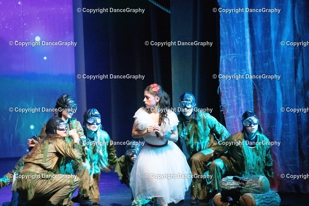 GPHY1850 | DanceGraphy - Realisiert mit Pictrs.com