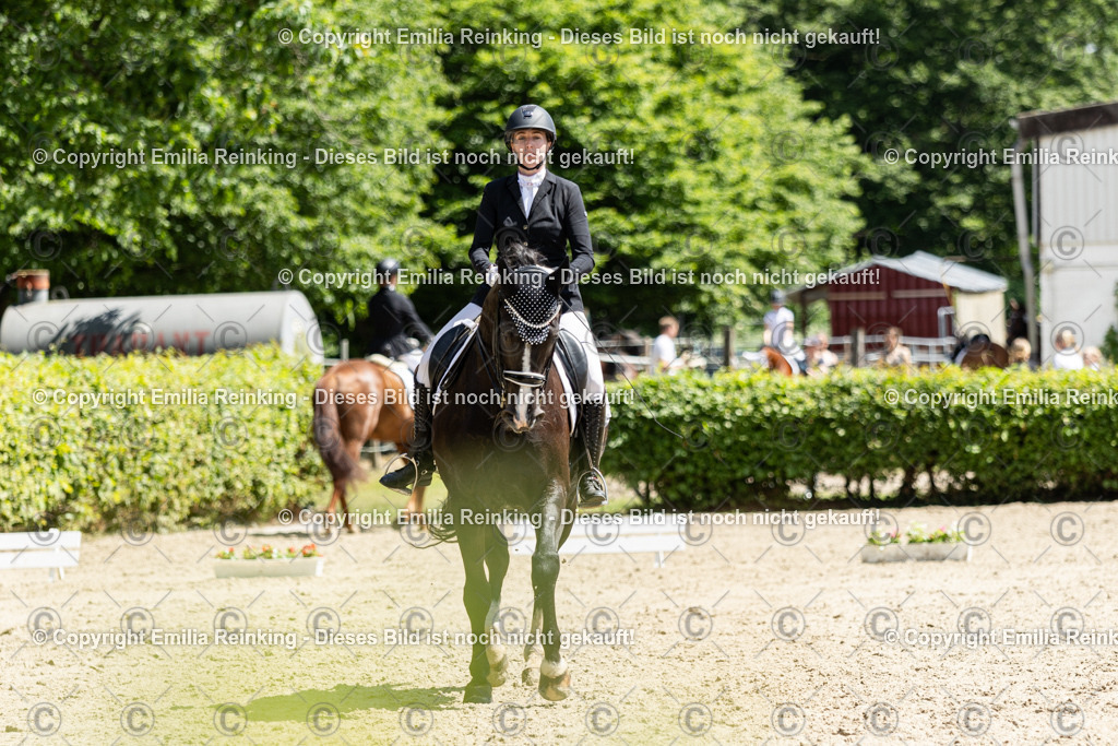 CL5A9099 | Emilia Reinking Fotografie - Realisiert mit Pictrs.com