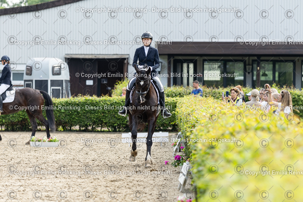 CL5A5256 | Emilia Reinking Fotografie - Realisiert mit Pictrs.com