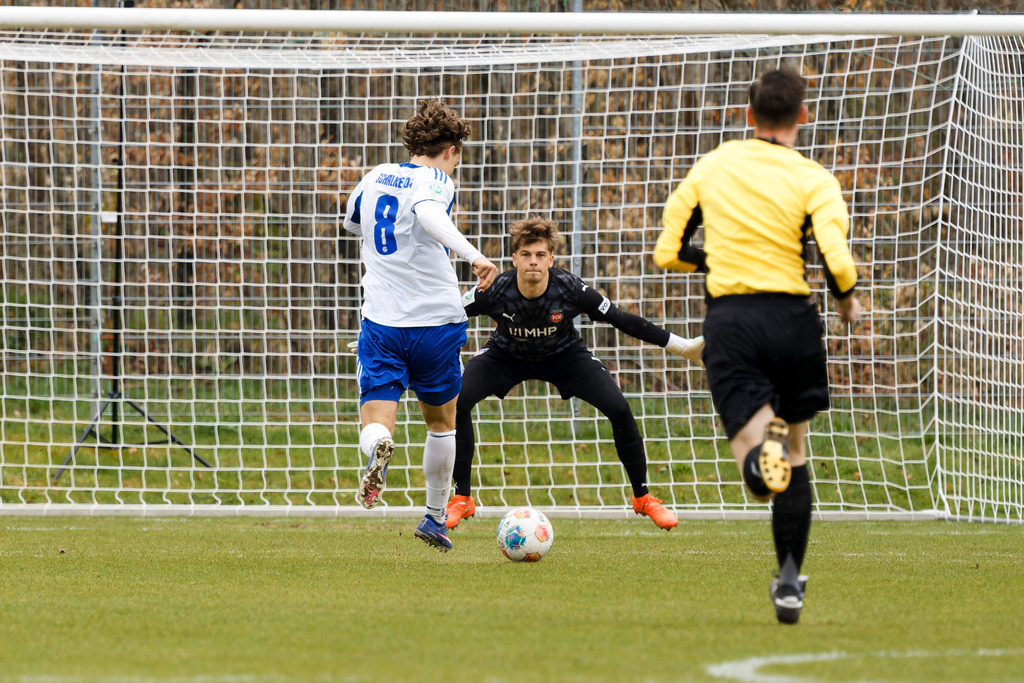 20260412-FCHS04_099 | 1.FC Heidenheim 1846 vs. FC Schalke 04, Fußball, U19, A-Junioren, NWL, U19-DFB-Nachwusliga, 2025/2026, 8. Spieltag, 12.04.2026 in Heidenheim, Walter-Birkhold-Jugendstadion (Foto: Michael Bulling) - Realisiert mit Pictrs.com