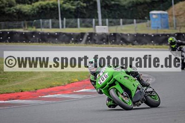 spof6741 | Professionelle Fotos von Sportveranstaltungen, aber auch Hochzeiten und anderen Events. - Realisiert mit Pictrs.com