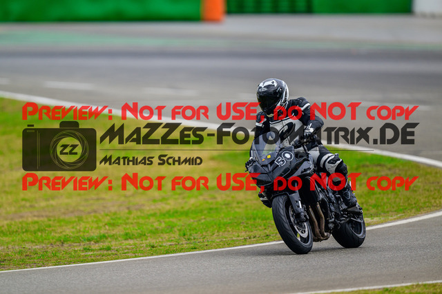 MaZZes_Fotomatrix_20240923_6007705_6877 | GELB