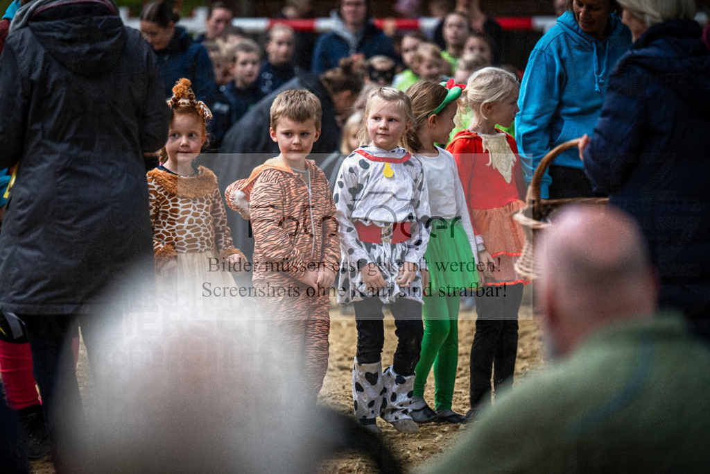 DOS_0156 | Entdecke hochwertige Reitturnierfotos von Foto Oger. Professionell, emotional und authentisch – jetzt Lieblingsmomente im Shop bestellen.Deutschlandweite Turnierfotografie. - Realisiert mit Pictrs.com
