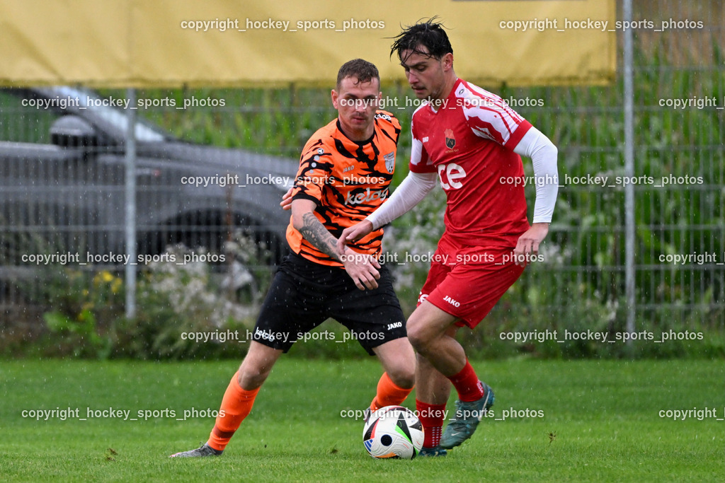 SV Viktoria Viktring vs. FC Mondi Frantschach | #21 Patrick Oliver Weissegger FC Frantschach, #10 Raphael Kassler SV Viktoria Viktring, SV Viktoria Viktring vs. FC Mondi Frantschach, SV Viktoria Viktring vs. FC Mondi Frantschach am 02.08.2025 in Klagenfurt (Sportplatz Viktrink), Austria, (Photo by Bernd Stefan)