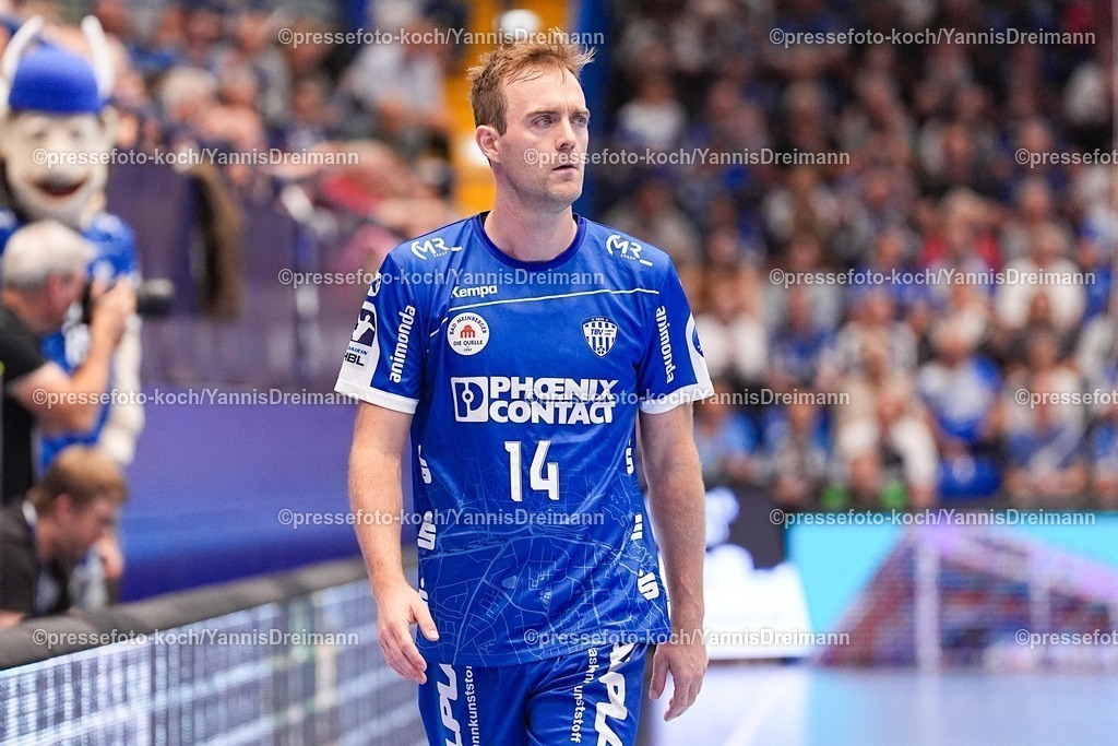 xydrx29082501127 | 29.08.2025, xydrx, Handball, 1.HBL, TBV Lemgo Lippe - SC Magdeburg, PHOENIX Contact-Arena: Bobby Schagen (TBV Lemgo Lippe #14)