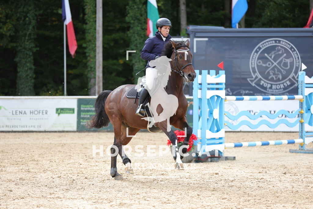 0P6A8770 | Willkommen bei Brunnmayr - Design & Fotografie – Ihrem Spezialisten für Reitturniere und Pferdeveranstaltungen in Oberösterreich, Salzburg und Bayern! Seit über 17 Jahren sind wir leidenschaftlich dabei.