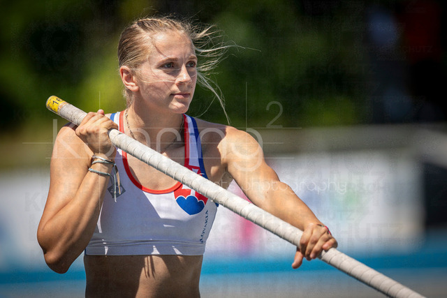 Juniorengala 2026; Mannheim, 13.06.2026 | MANNHEIM, GERMANY - JUNE 13, 2026 :  Renáta Bergstrom (SVK/Slovakia) competing in the women’s U20 pole vault during the Juniorengala 2026 at Michael-Hoffmann-Stadion on June 13, 2026 in Mannheim, Germany.